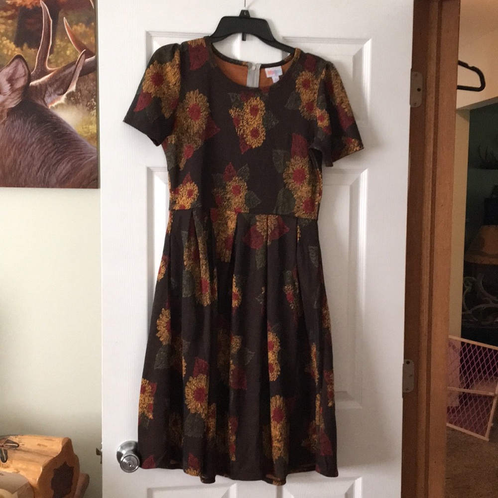 Brown Lularoe Sunflower Amelia!